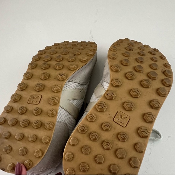 Veja Women's Rio Branco Low Top Sneakers Size 9 - Picture 6 of 6